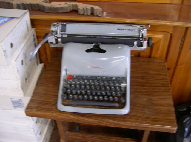 antiguabibliotecaurbanismomaquinaescribir